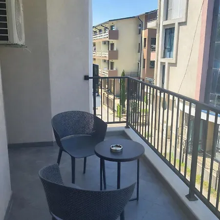 Hotel Raya Boutique